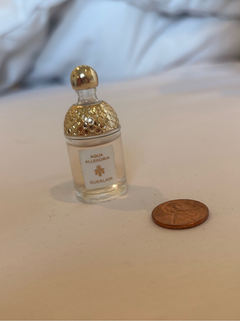 GUERLAIN “AQUA ALLEGORIA: ROSA ROSSA”: MINIATURE EDT - Picture 2 of 2